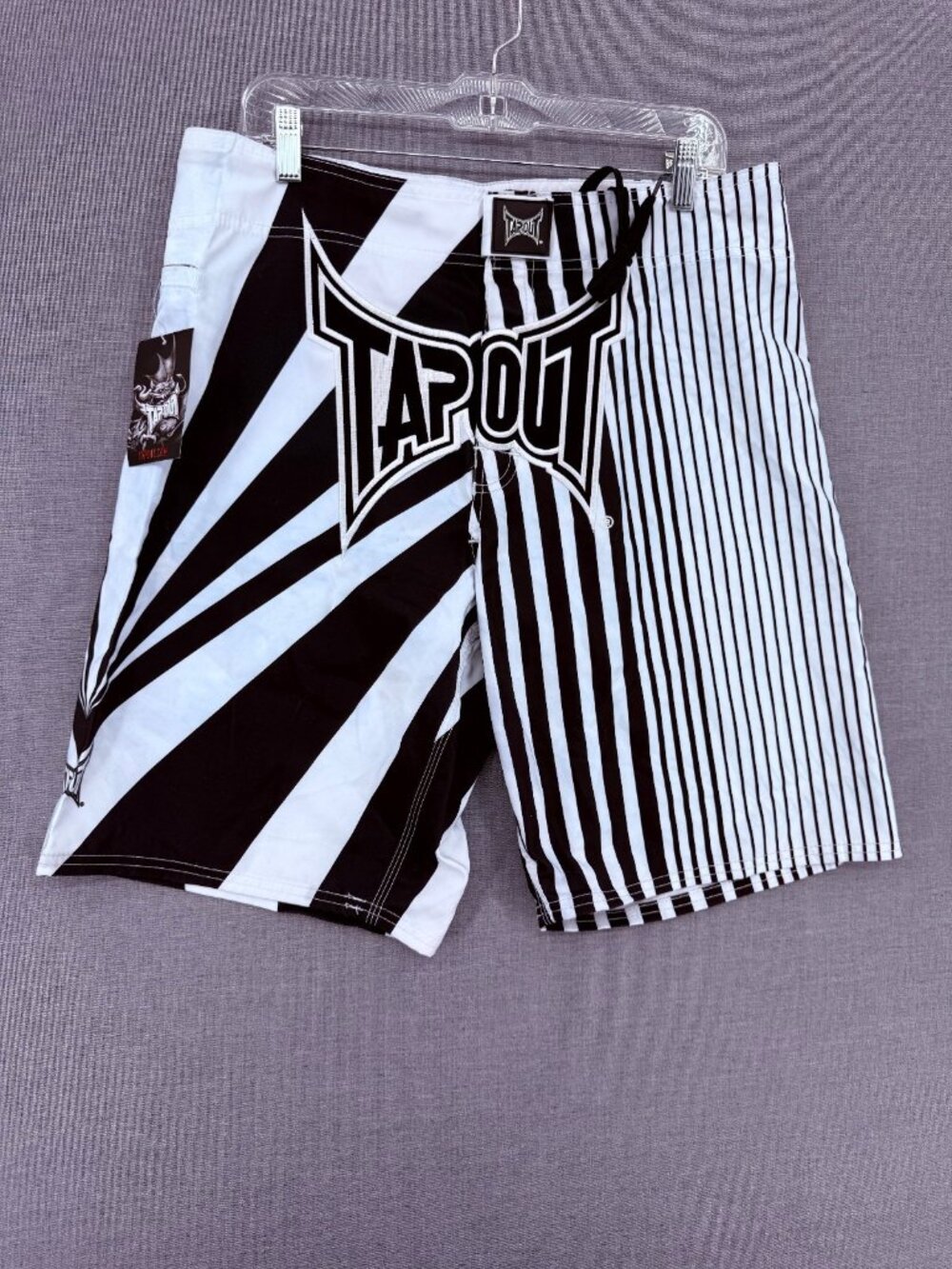 Tapout Lightspeed Board Shorts MMA Mens 34 11" Grappling NWT Grunge